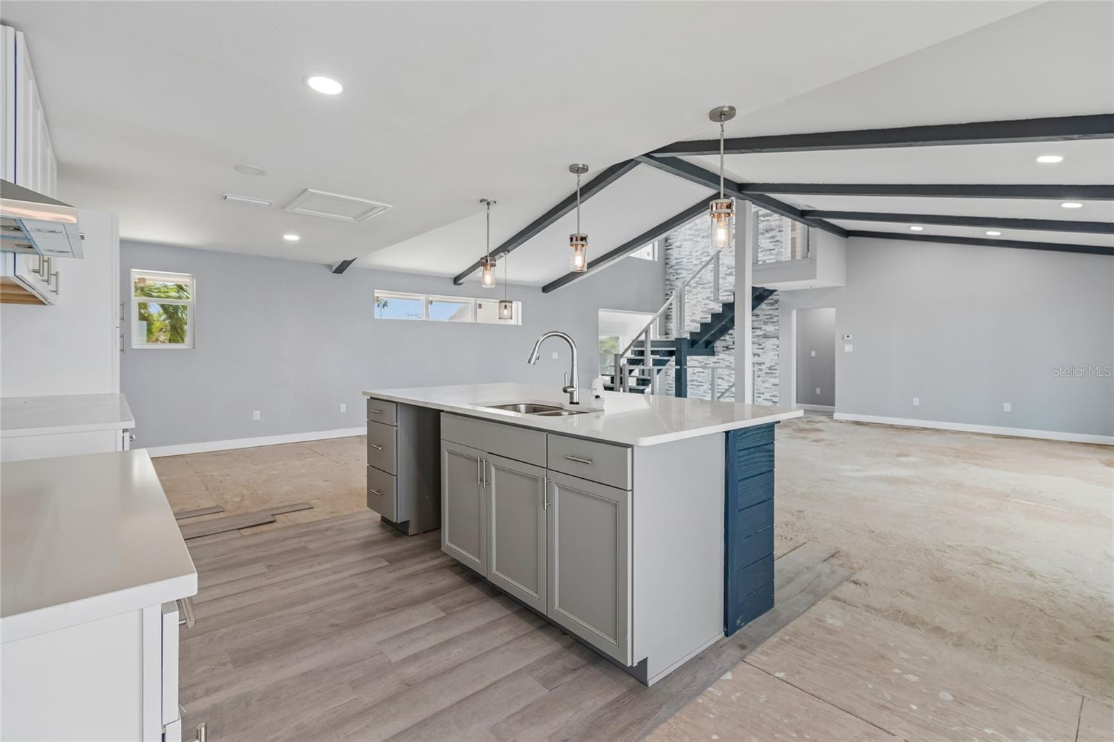 BOCA CIEGA ISLE - Residential