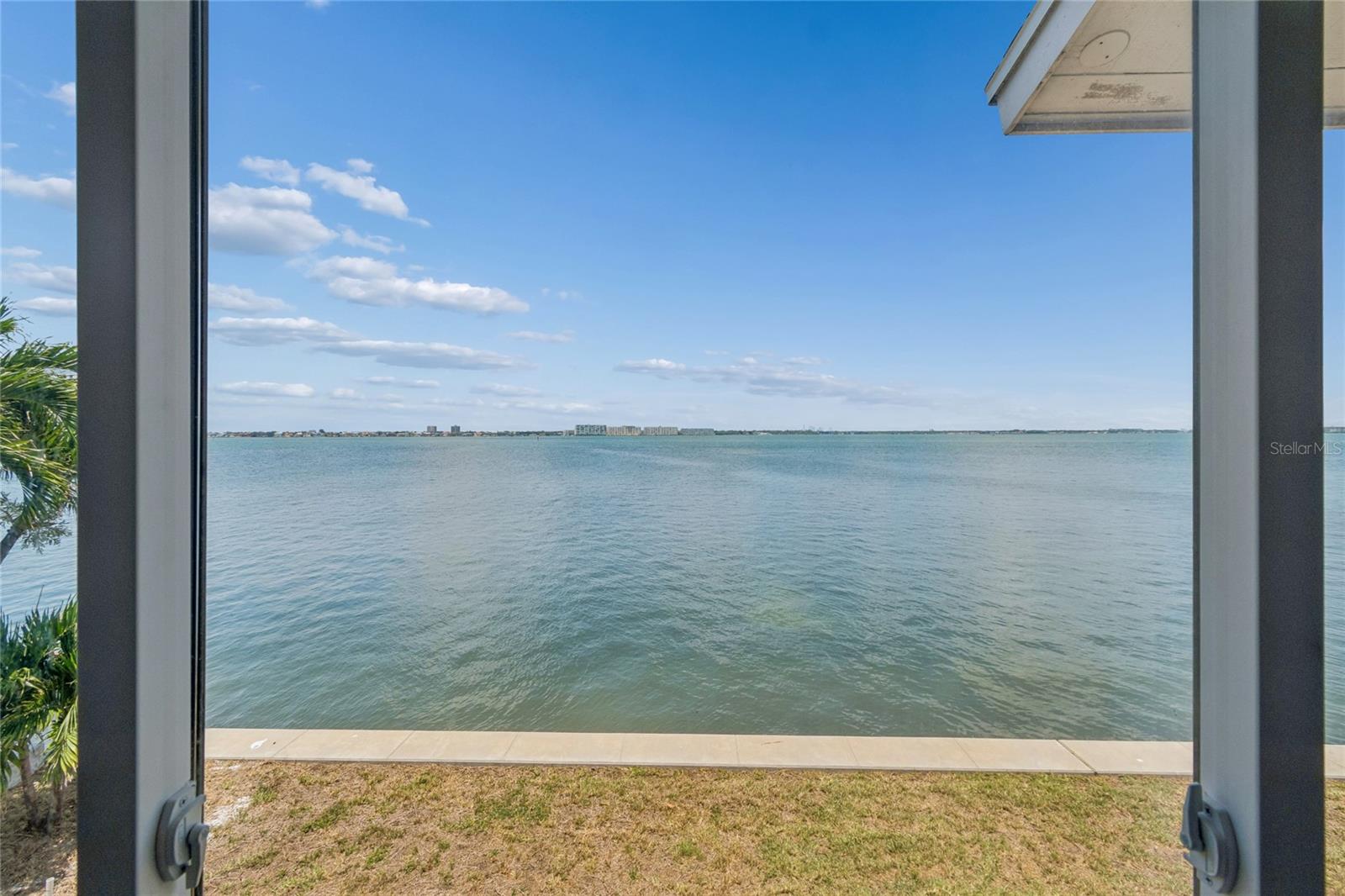 BOCA CIEGA ISLE - Residential