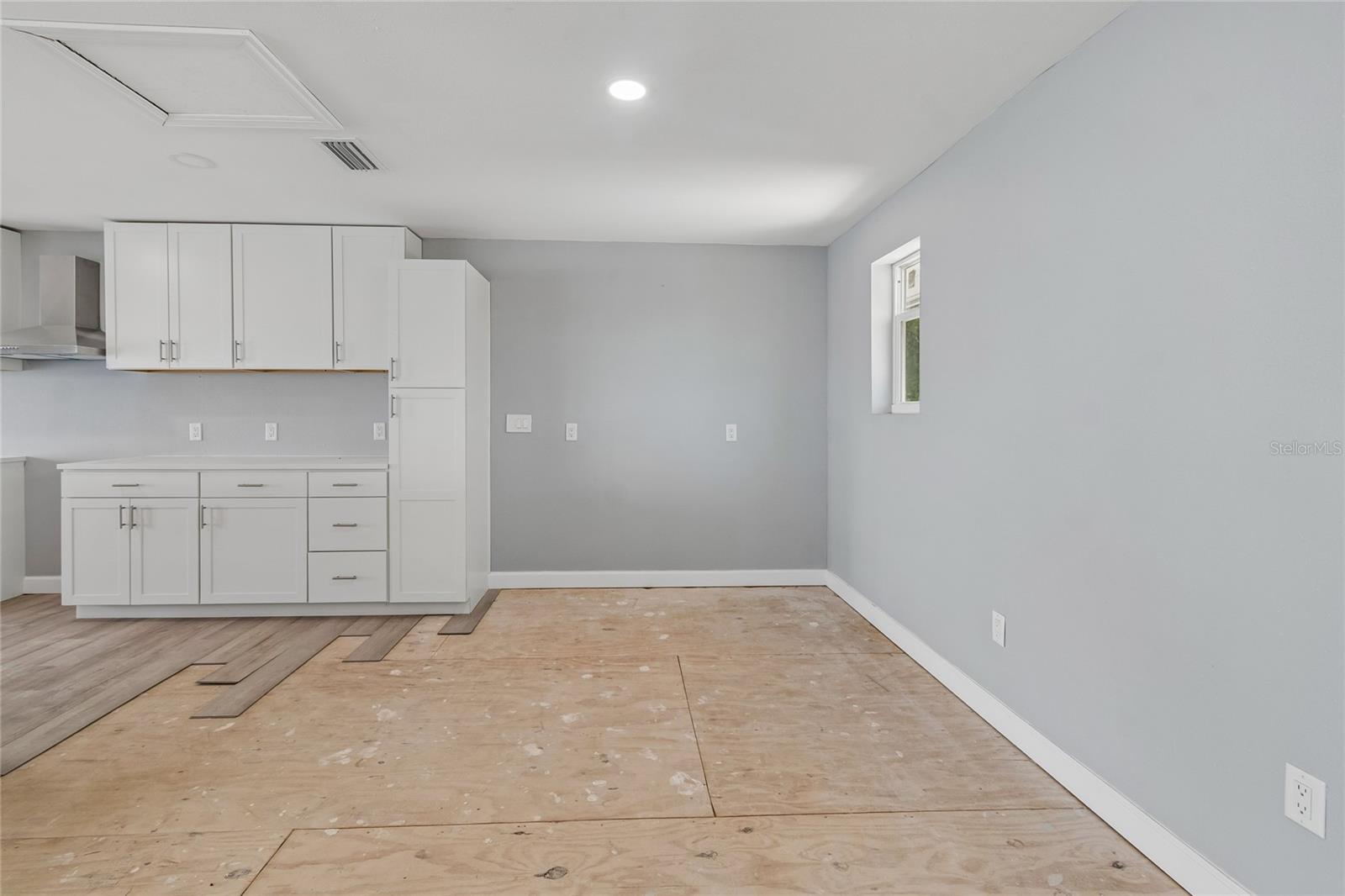 BOCA CIEGA ISLE - Residential