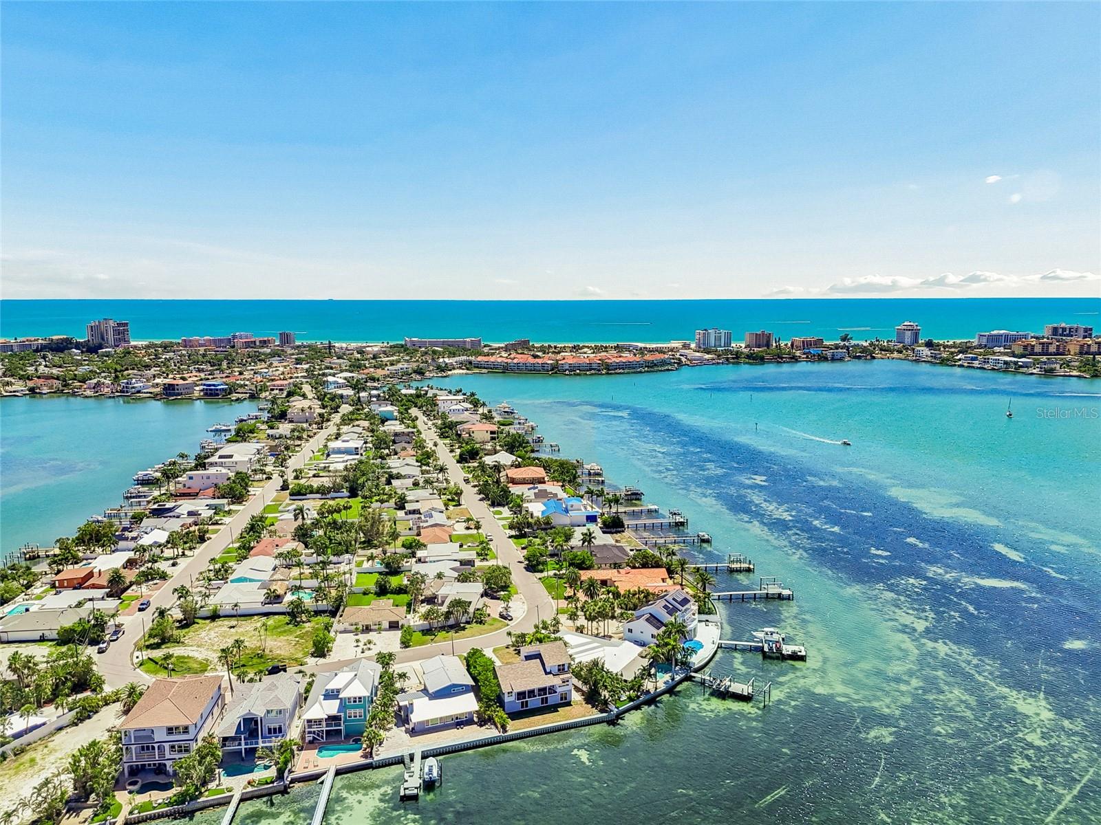 BOCA CIEGA ISLE - Residential