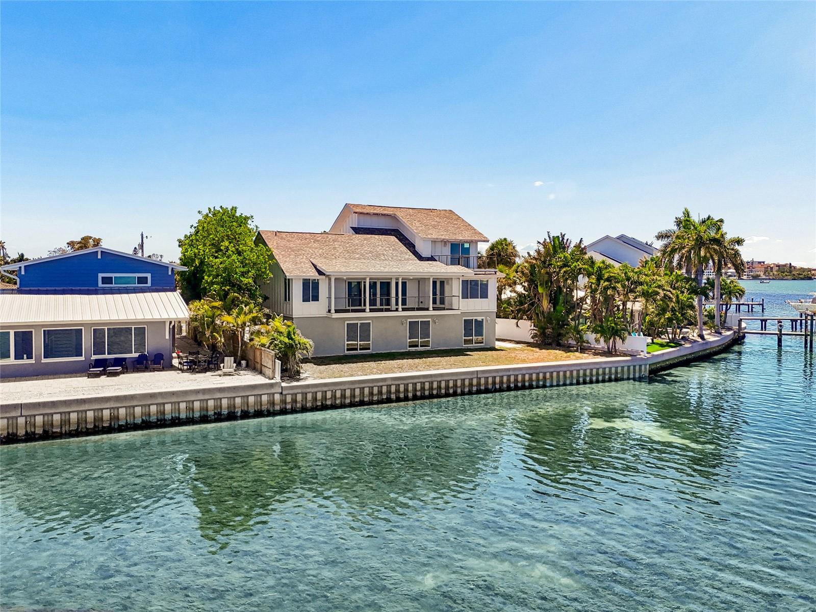 BOCA CIEGA ISLE - Residential