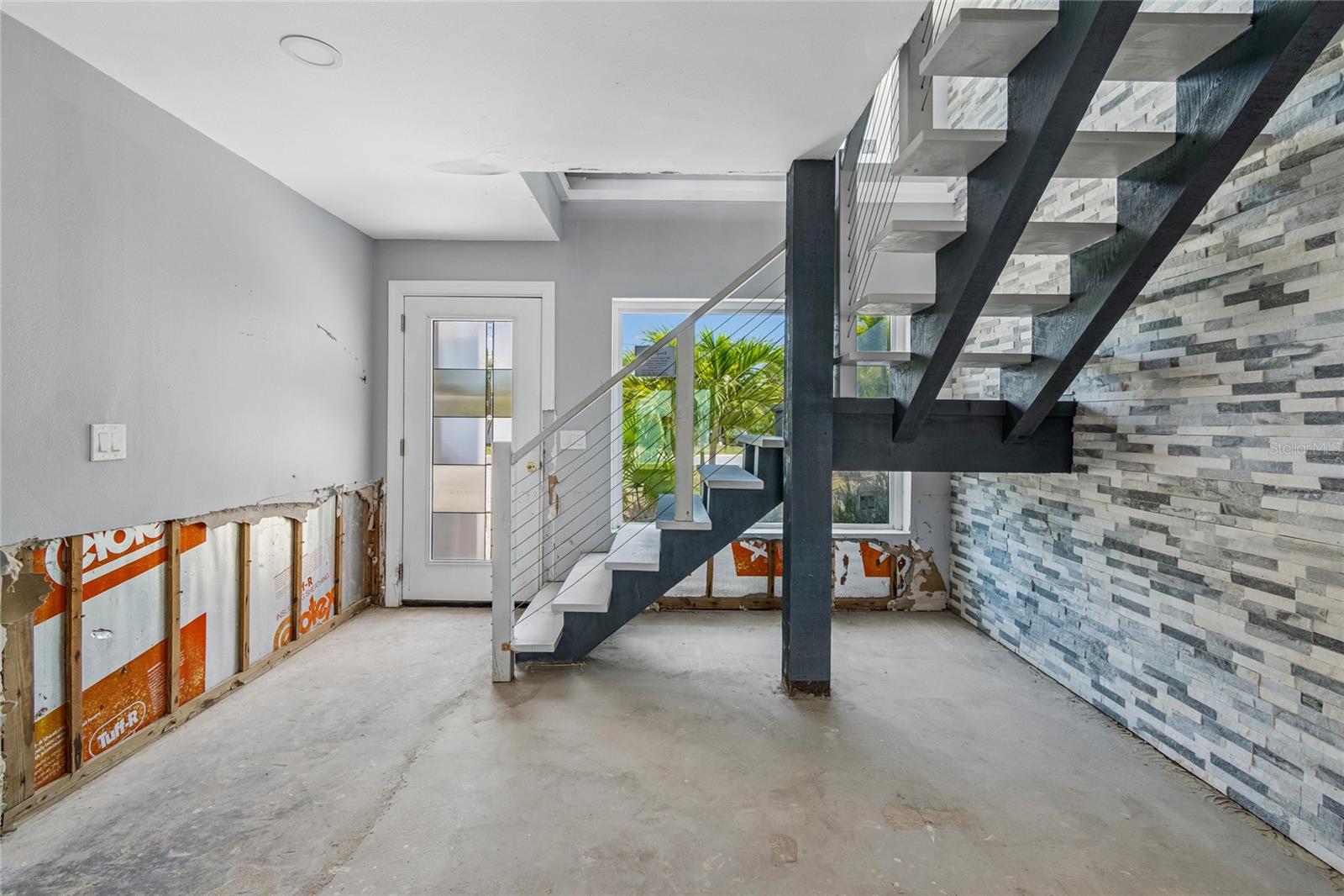 BOCA CIEGA ISLE - Residential