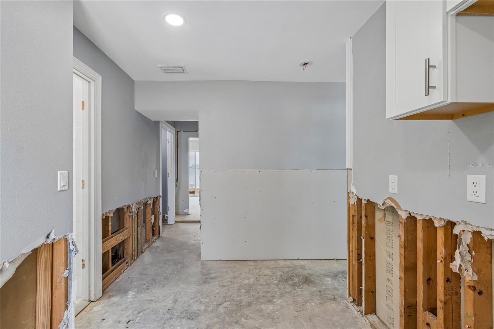 BOCA CIEGA ISLE - Residential