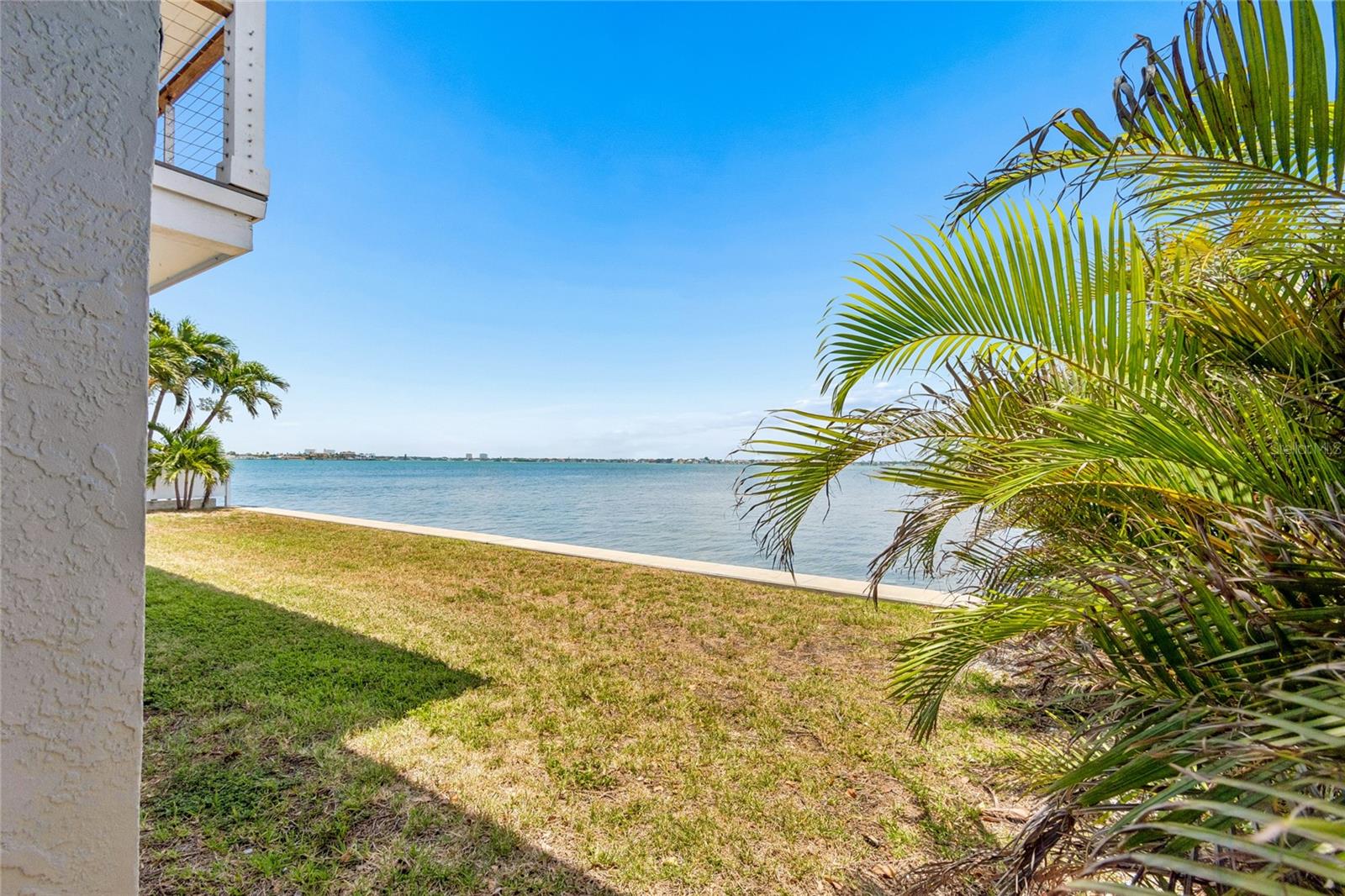 BOCA CIEGA ISLE - Residential