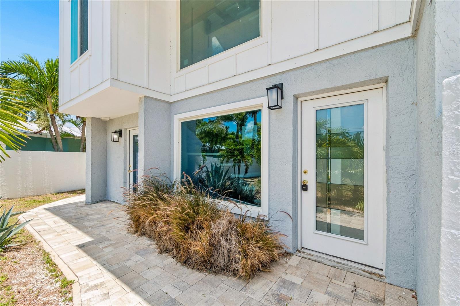 BOCA CIEGA ISLE - Residential
