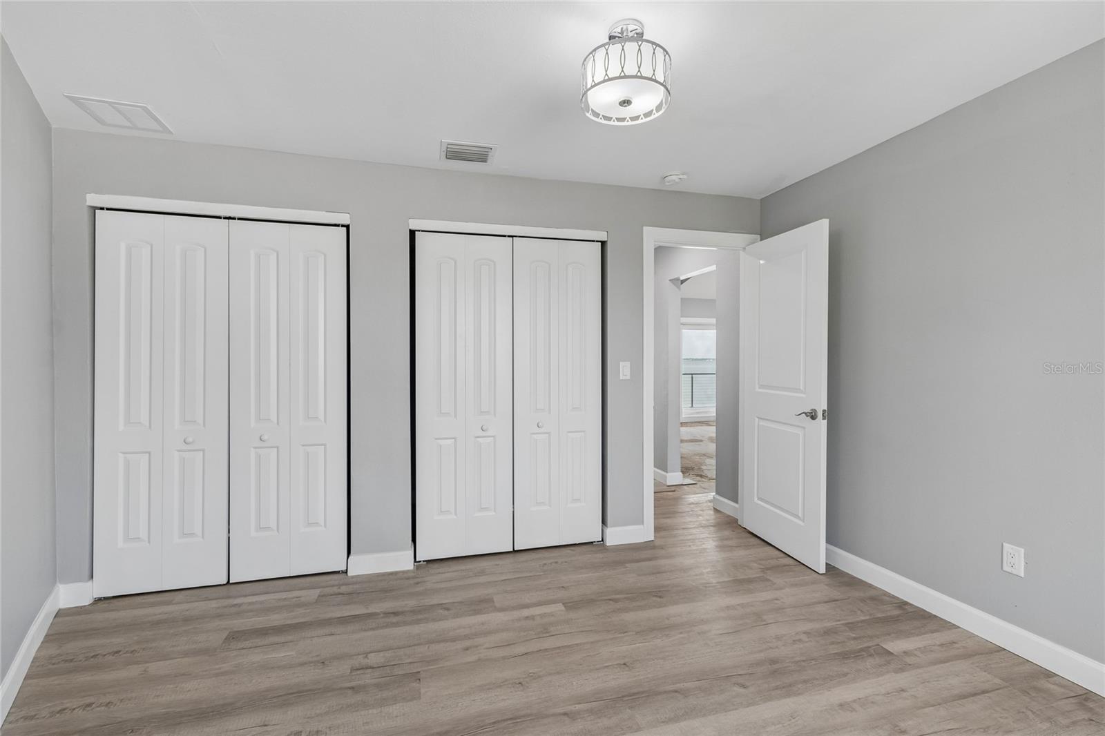 BOCA CIEGA ISLE - Residential