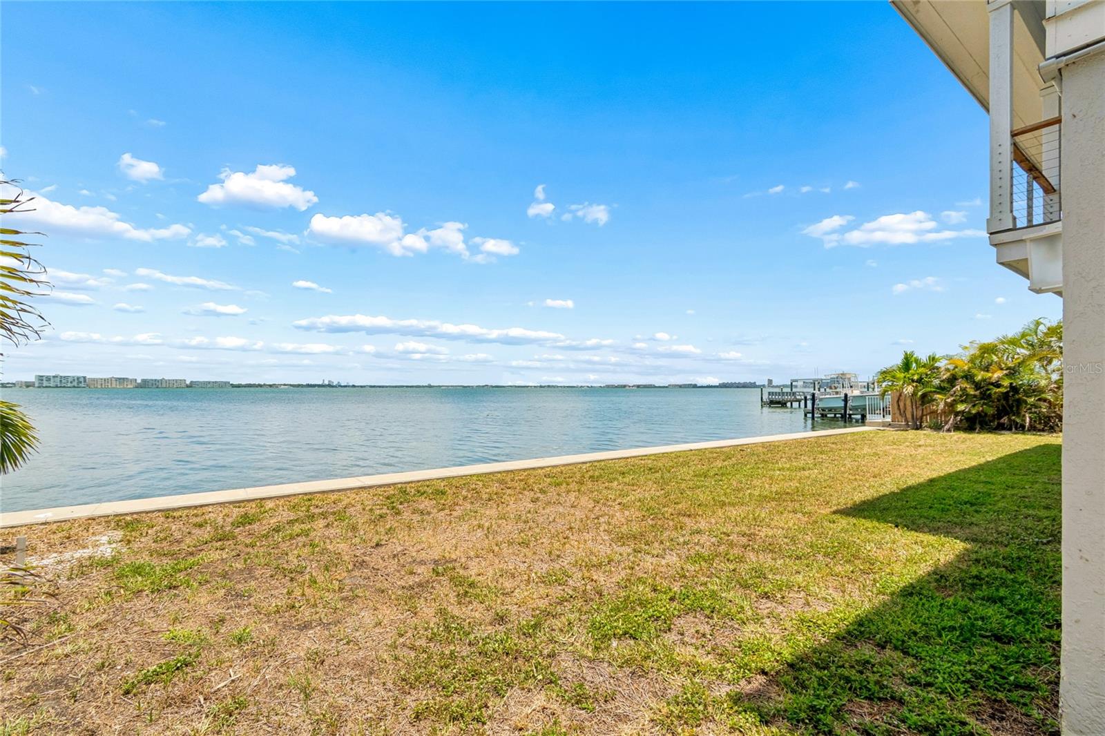 BOCA CIEGA ISLE - Residential