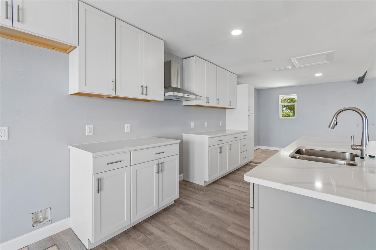 BOCA CIEGA ISLE - Residential