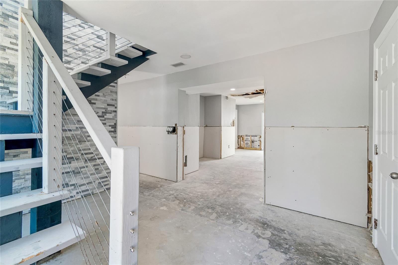 BOCA CIEGA ISLE - Residential