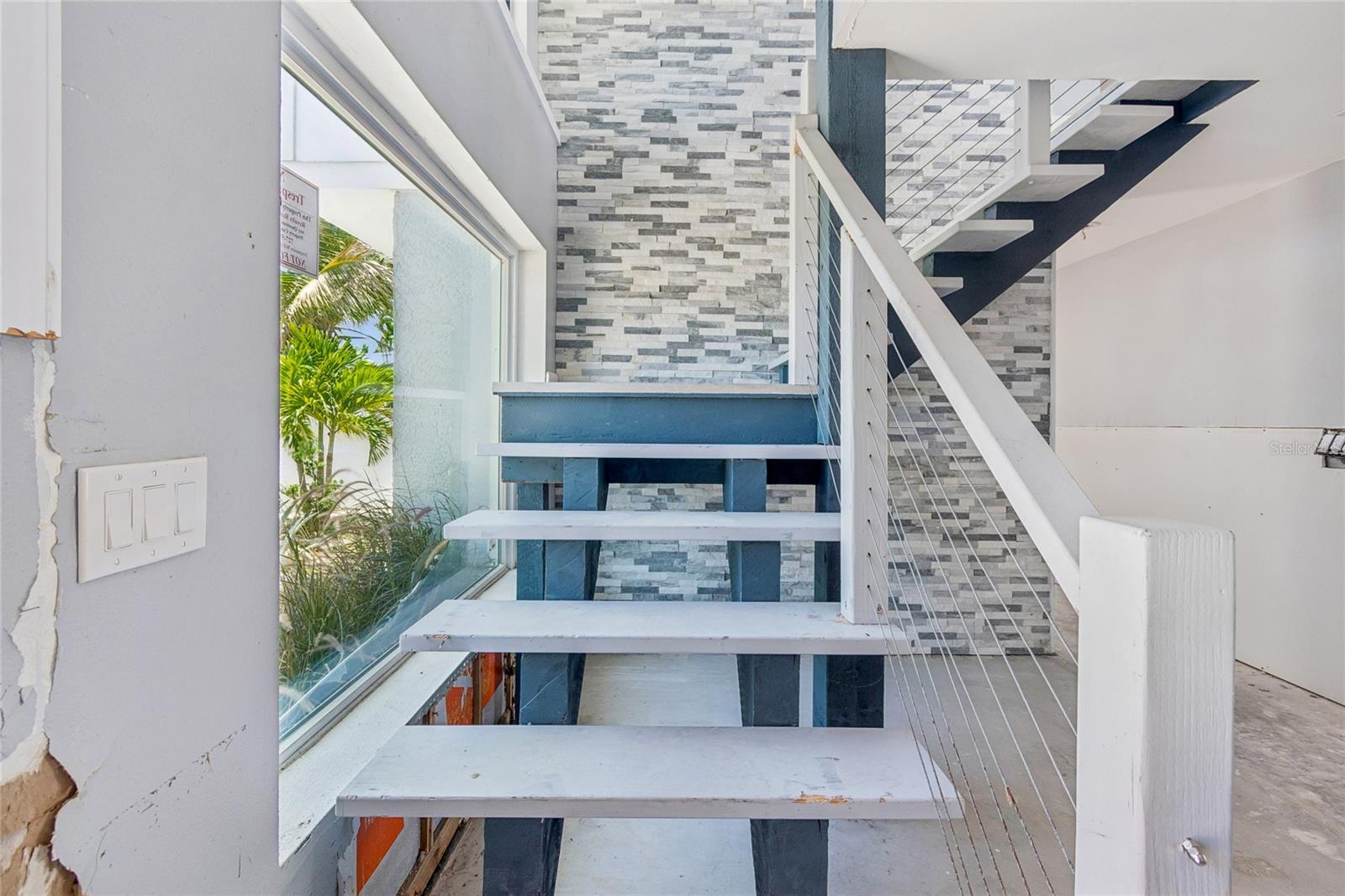 BOCA CIEGA ISLE - Residential