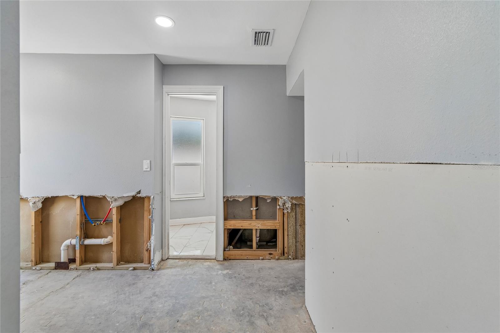 BOCA CIEGA ISLE - Residential