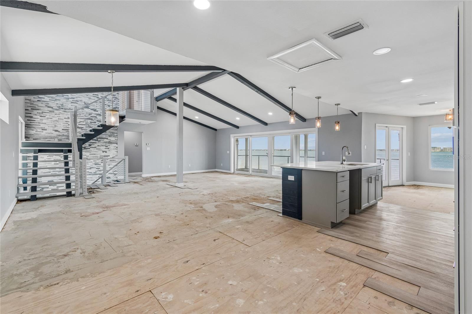 BOCA CIEGA ISLE - Residential