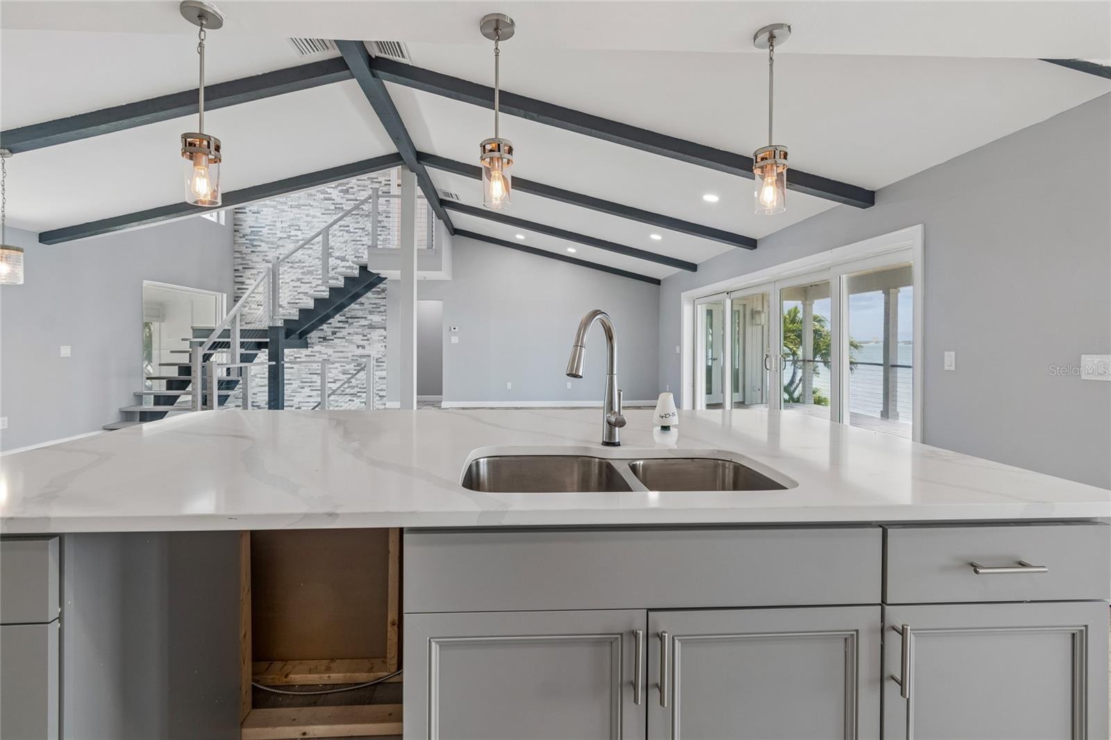 BOCA CIEGA ISLE - Residential