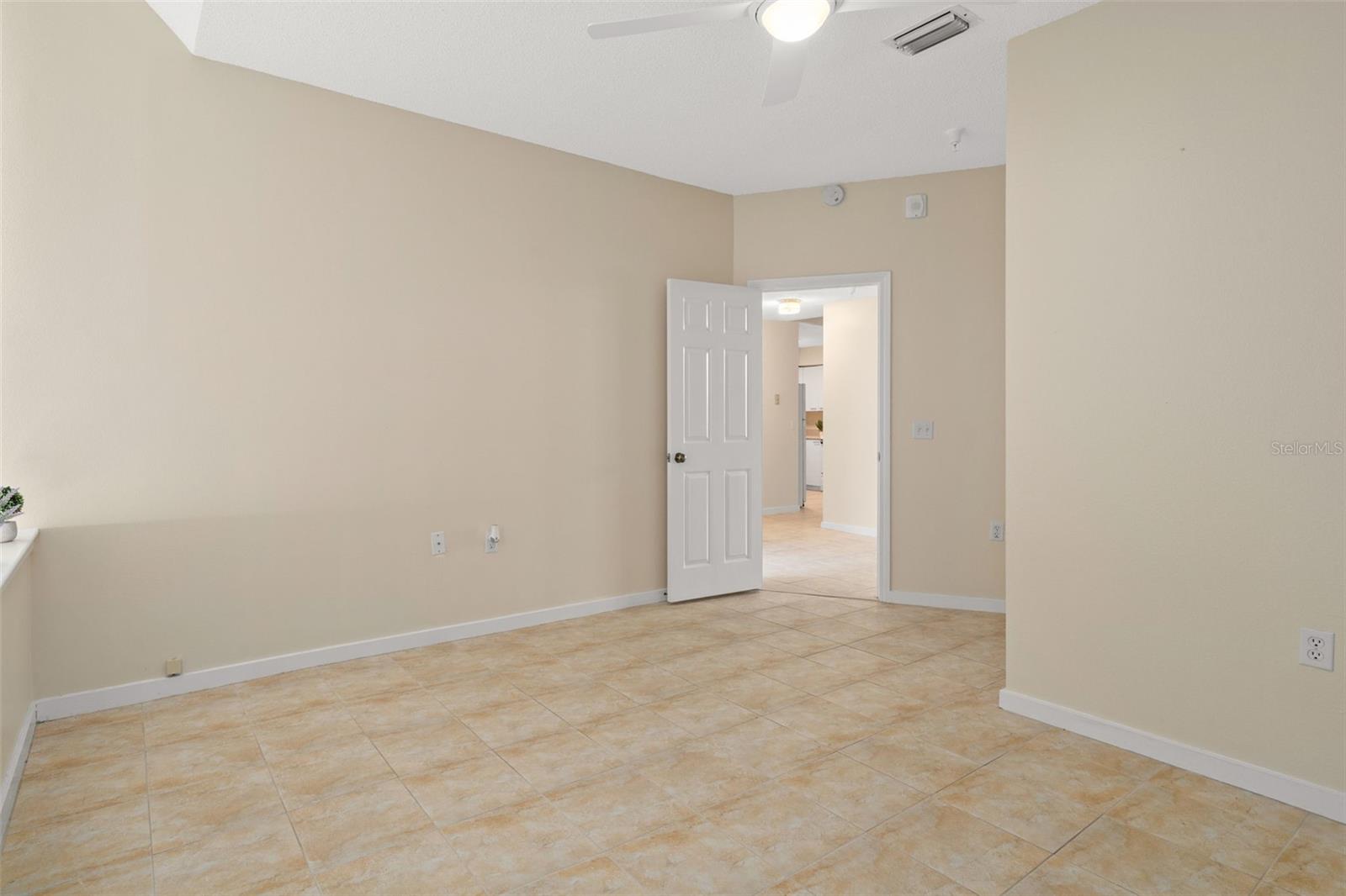 701 MIRROR LAKE CONDO - Residential