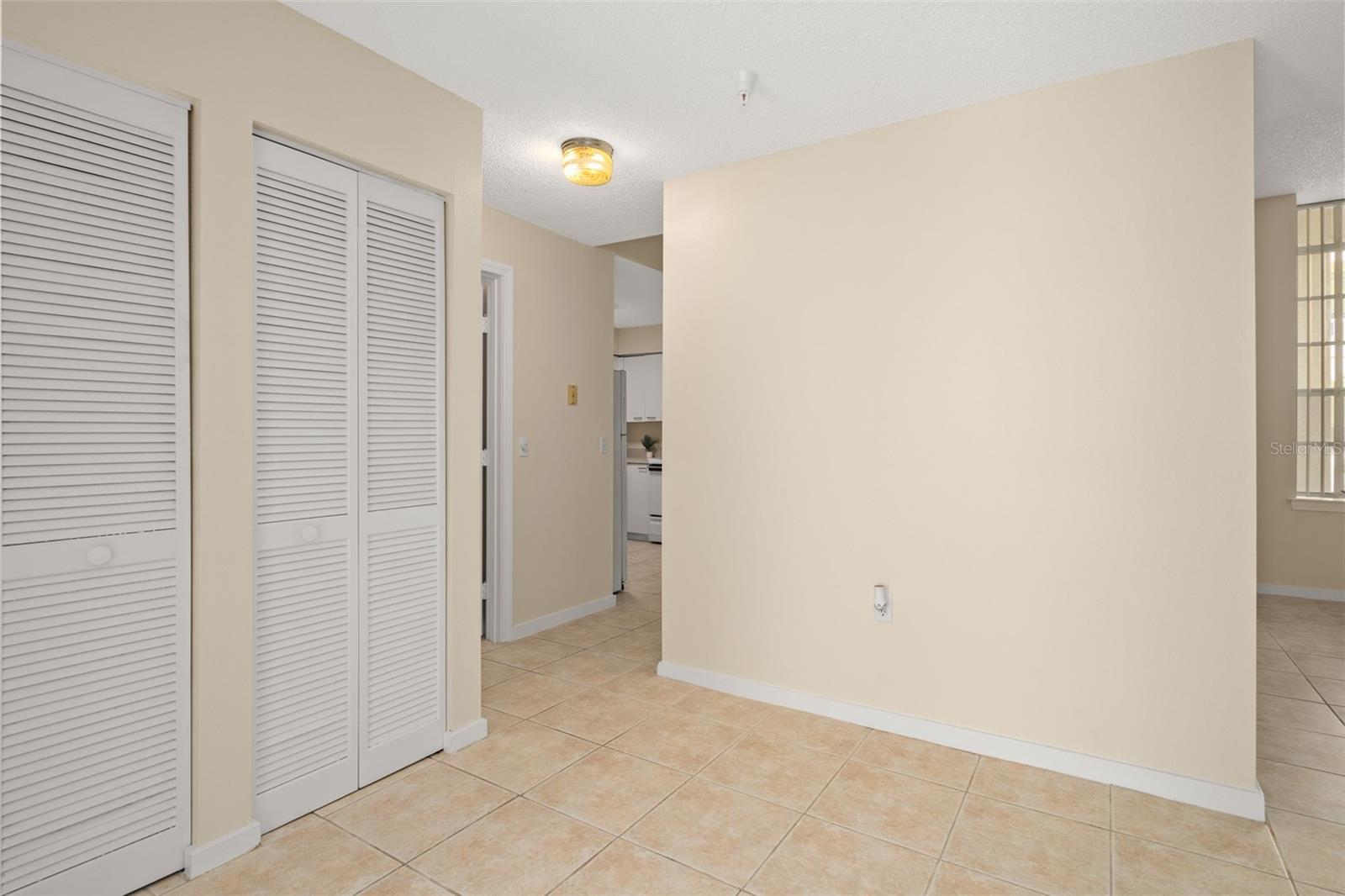 701 MIRROR LAKE CONDO - Residential