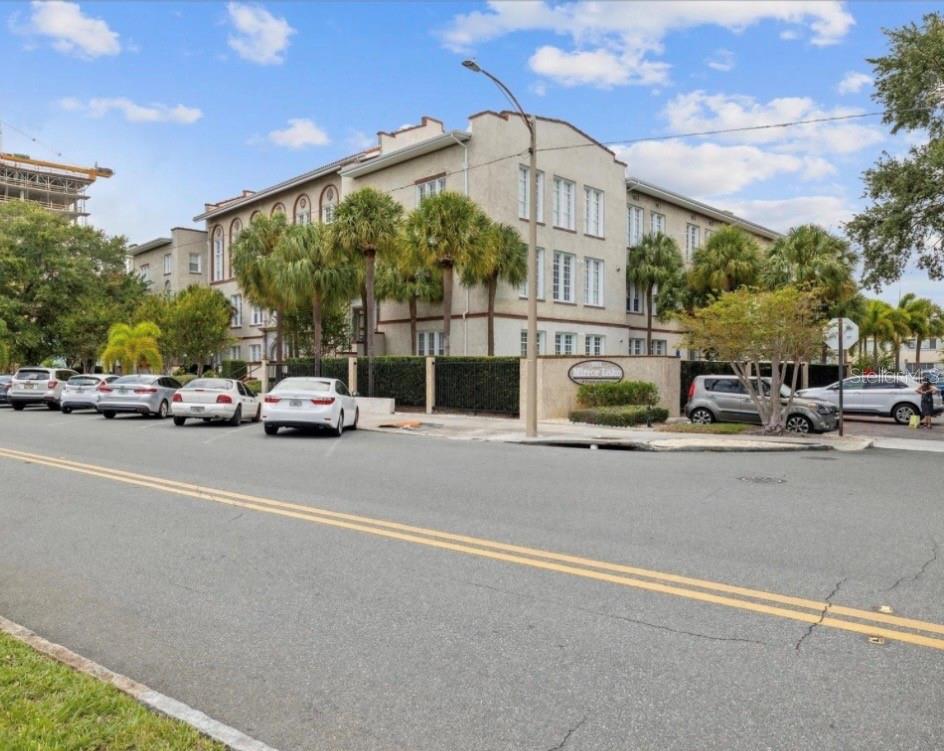 701 MIRROR LAKE CONDO - Residential