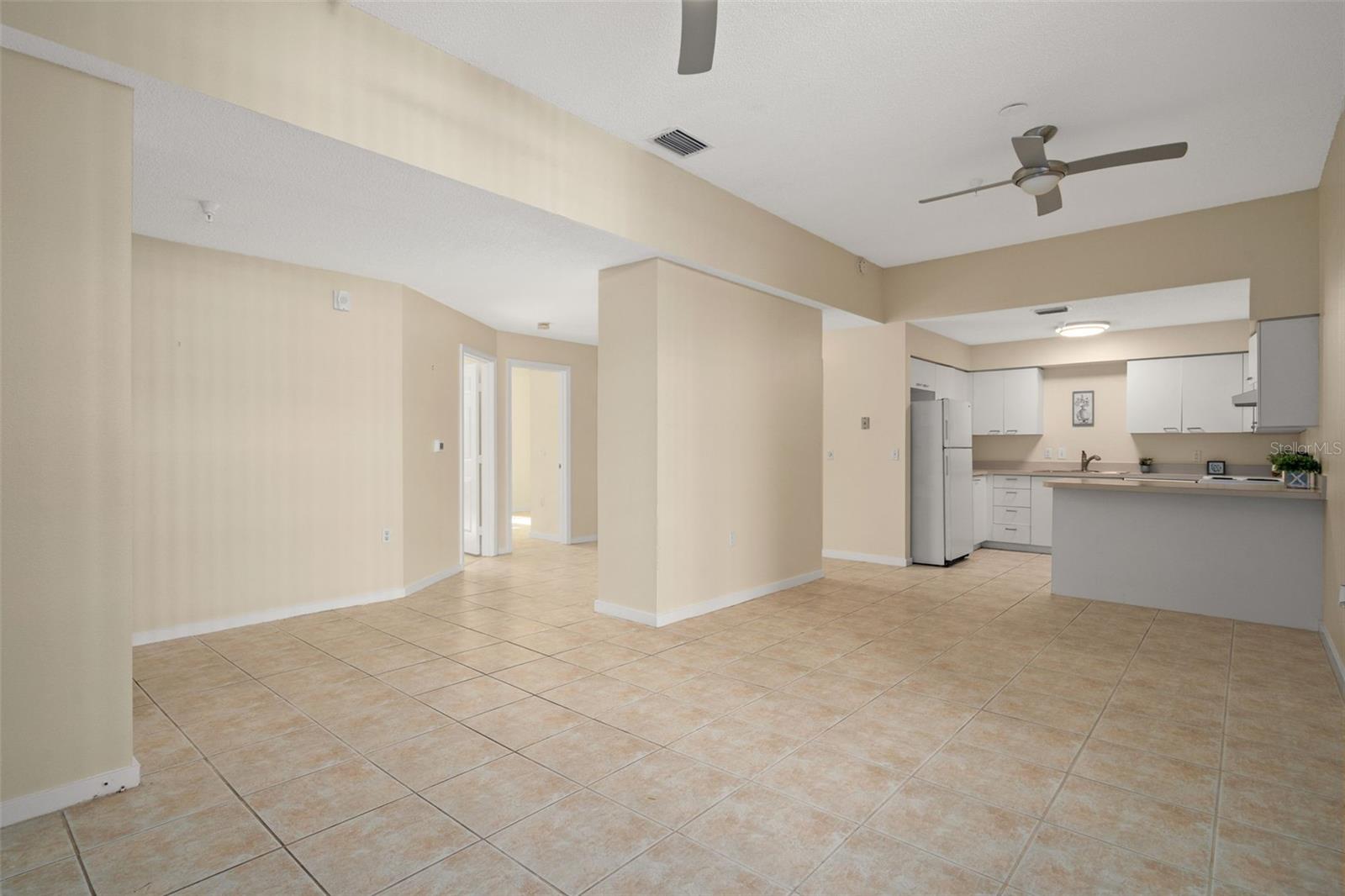 701 MIRROR LAKE CONDO - Residential