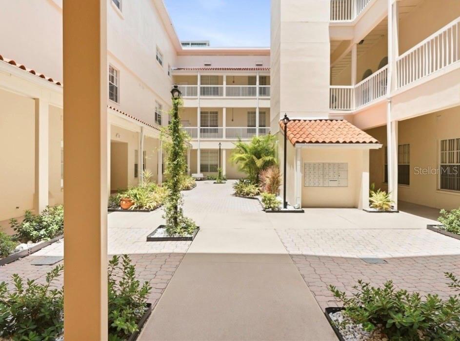 701 MIRROR LAKE CONDO - Residential