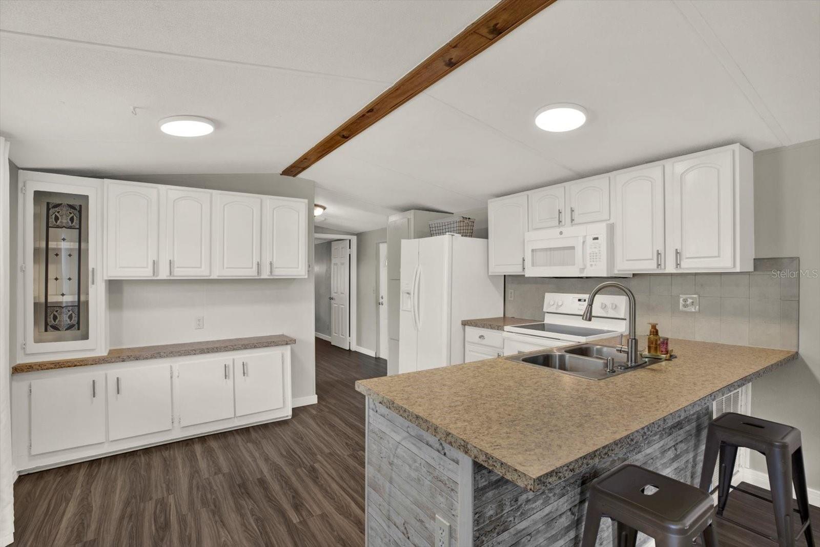 TIMBER LAKE ESTATES - Residential