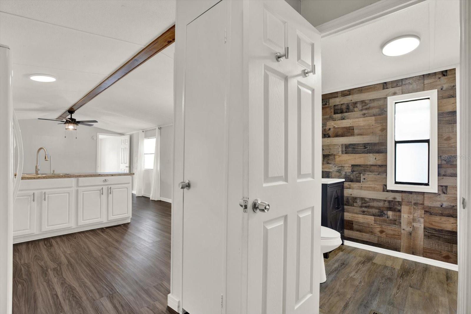 TIMBER LAKE ESTATES - Residential