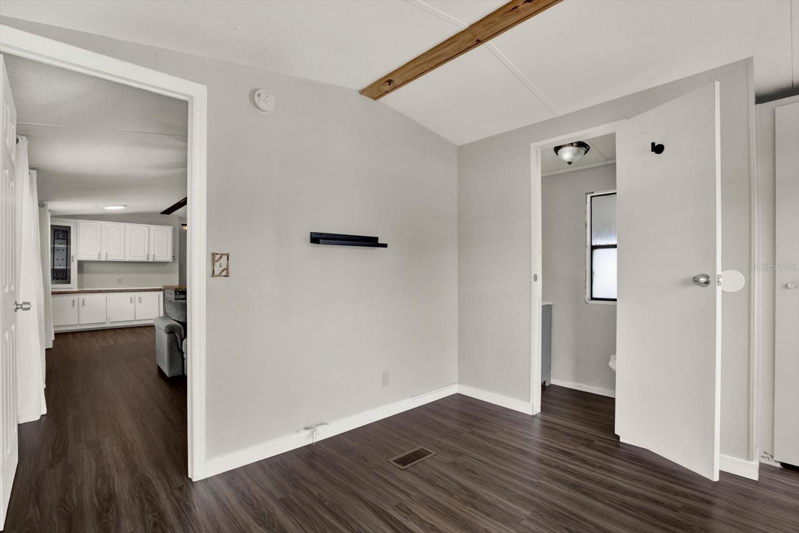 TIMBER LAKE ESTATES - Residential