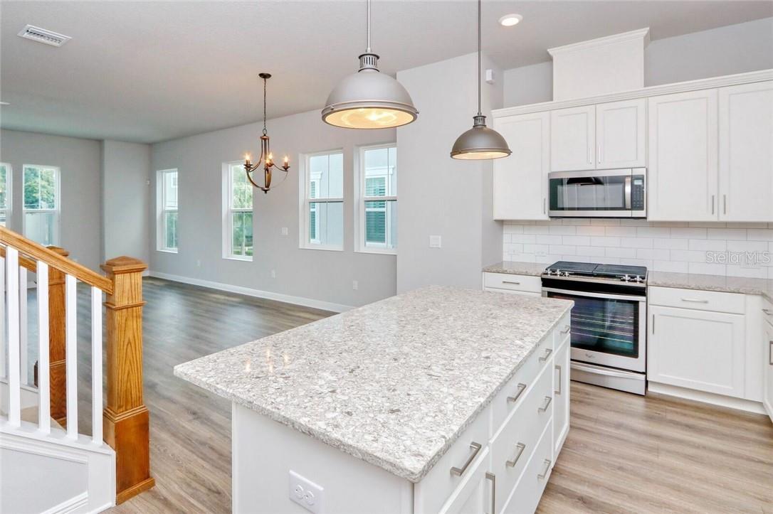 CLEVELAND TWNHMS - Residential Lease