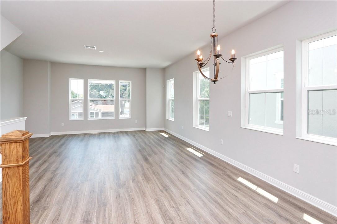 CLEVELAND TWNHMS - Residential Lease