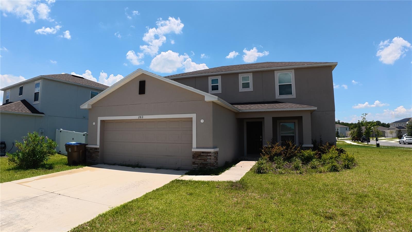 STEPPING STONE POD A PH 2 - Residential Lease