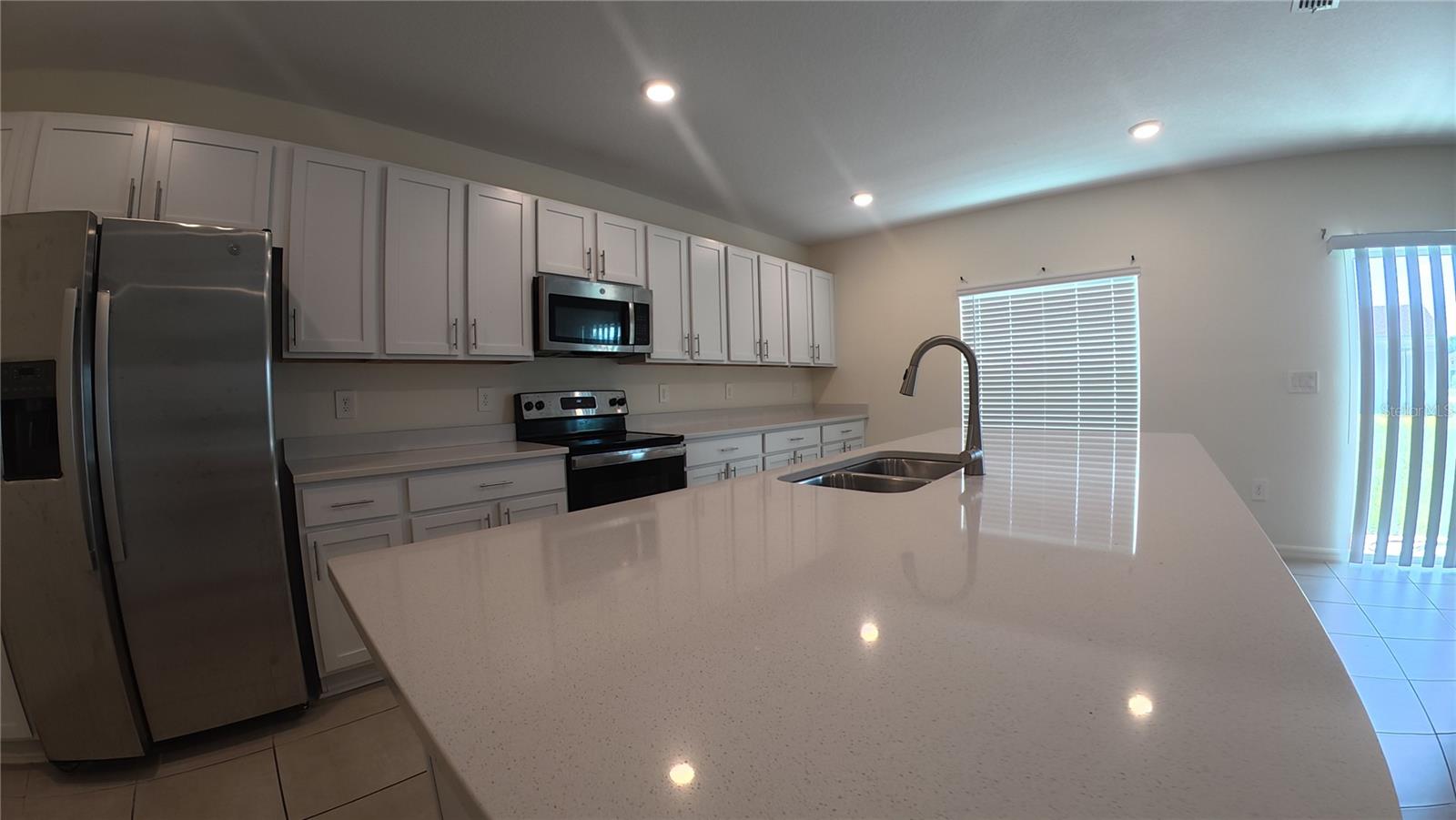 STEPPING STONE POD A PH 2 - Residential Lease