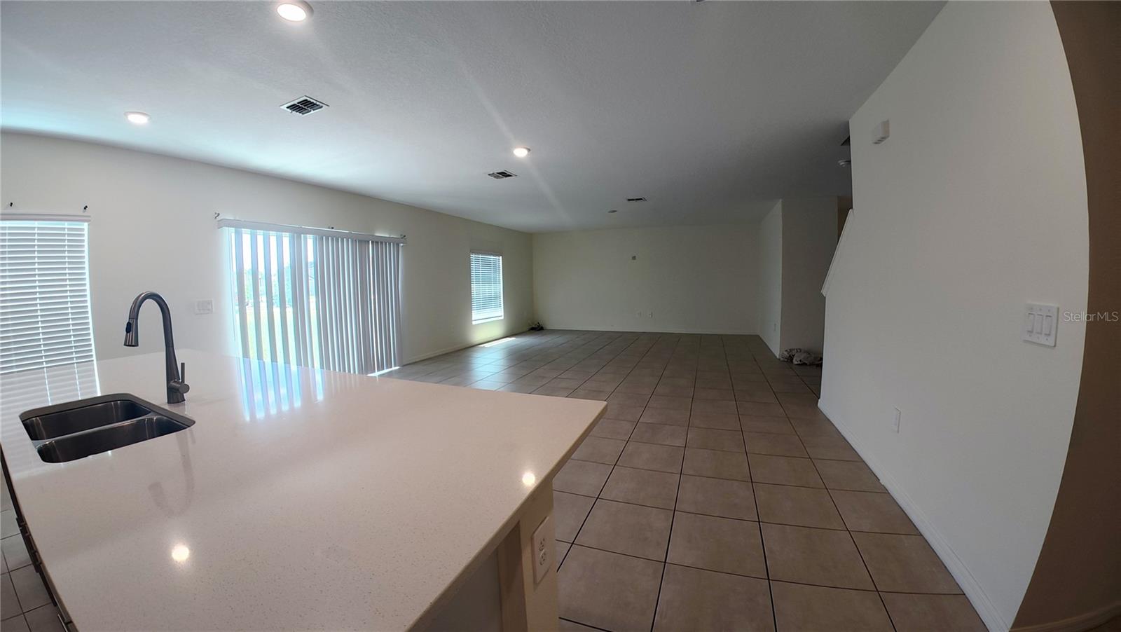 STEPPING STONE POD A PH 2 - Residential Lease