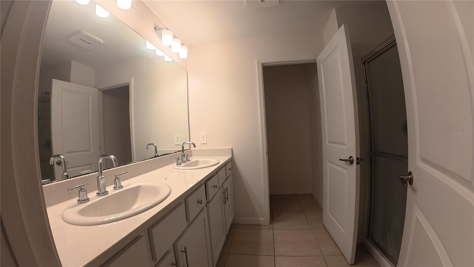STEPPING STONE POD A PH 2 - Residential Lease