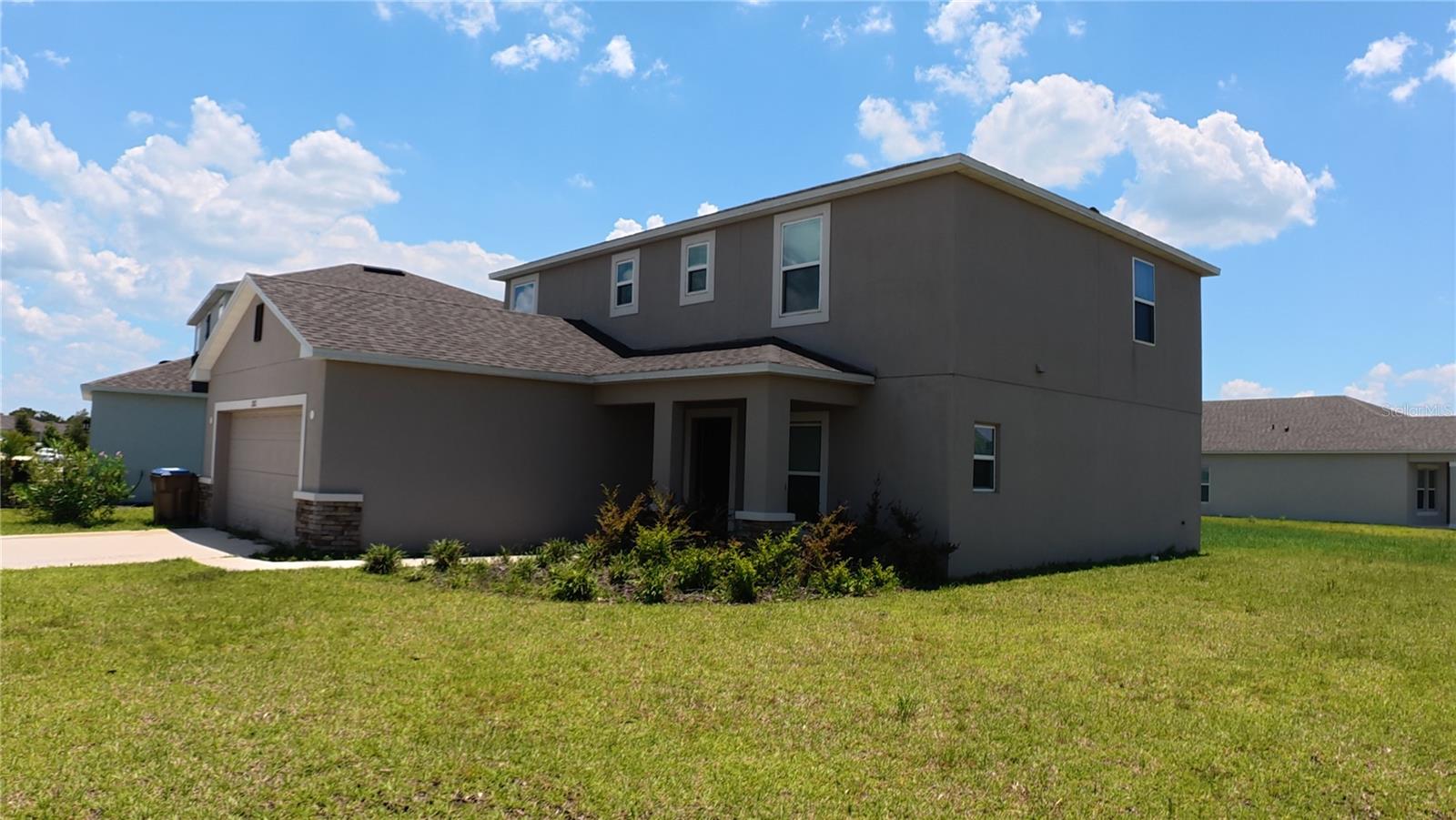 STEPPING STONE POD A PH 2 - Residential Lease