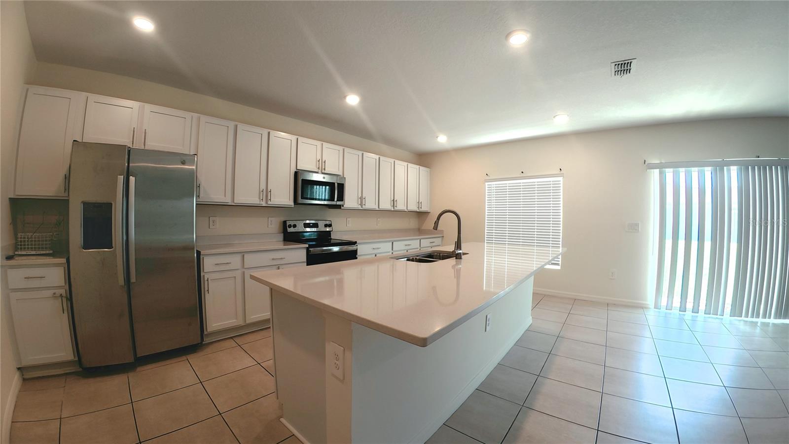 STEPPING STONE POD A PH 2 - Residential Lease
