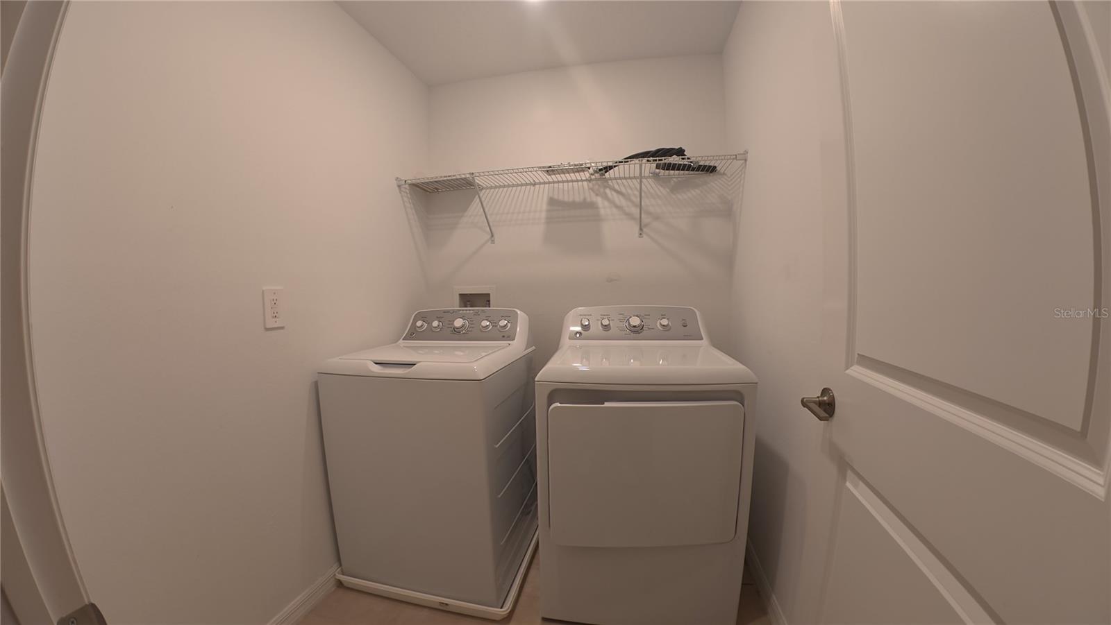 STEPPING STONE POD A PH 2 - Residential Lease
