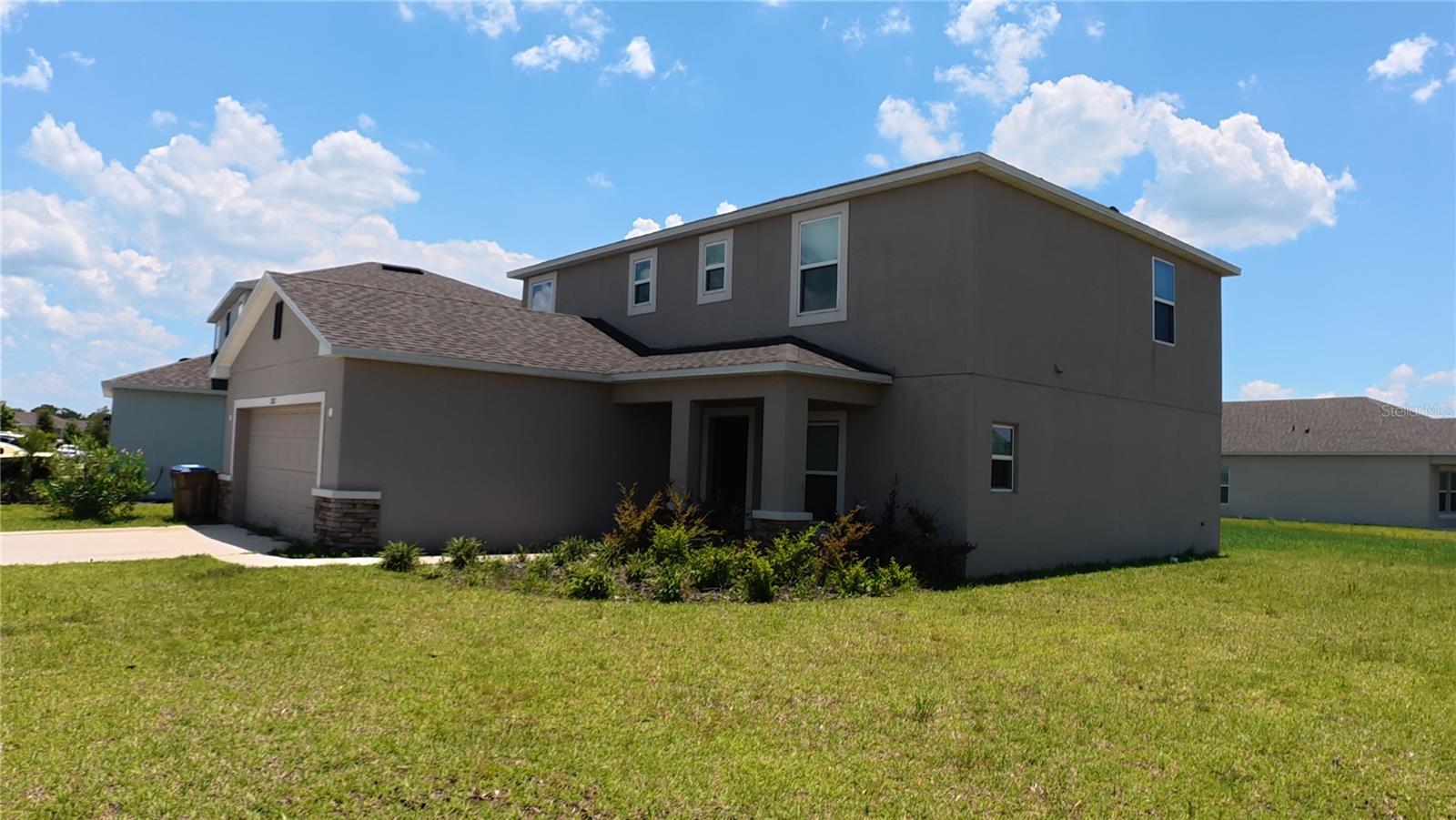STEPPING STONE POD A PH 2 - Residential Lease