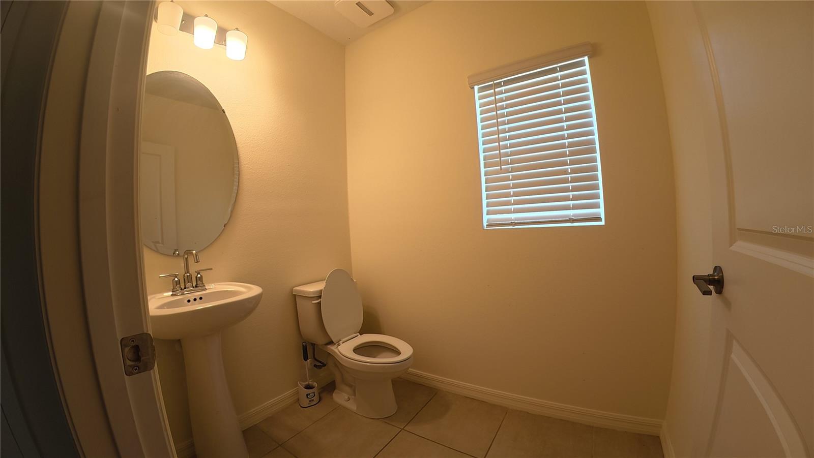 STEPPING STONE POD A PH 2 - Residential Lease
