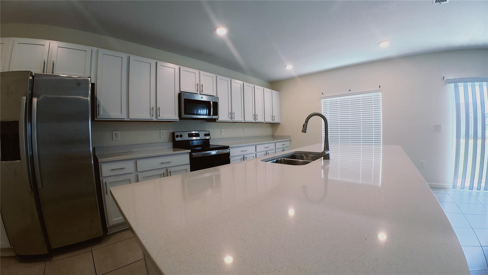 STEPPING STONE POD A PH 2 - Residential Lease