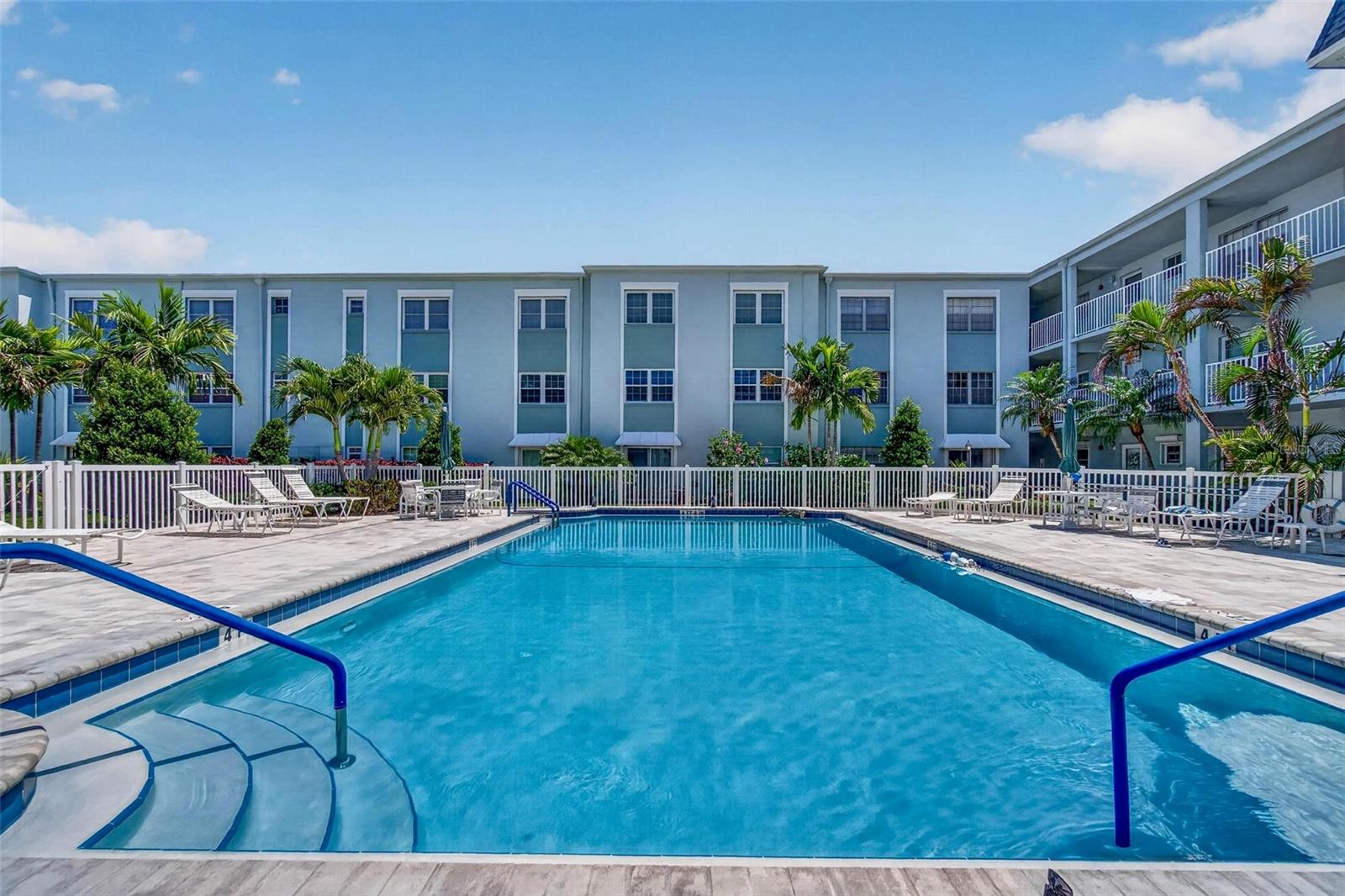 BELLEAIR FOREST - Residential