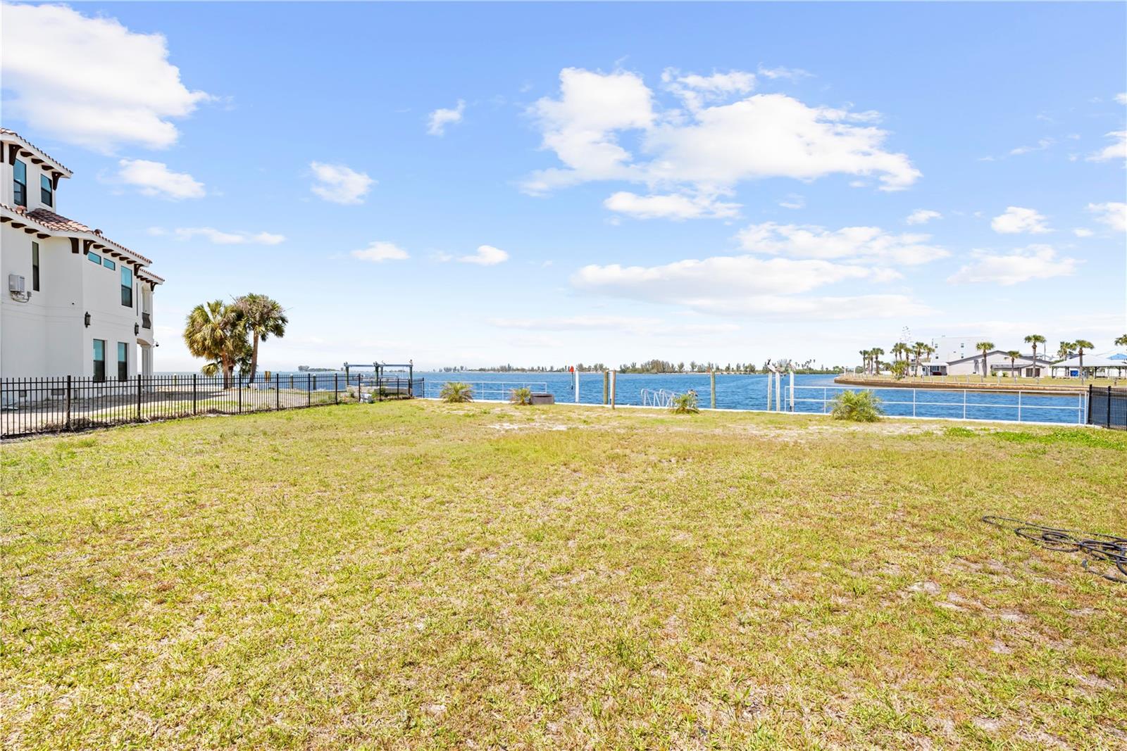 GULF COAST RET UNIT 6 - Land