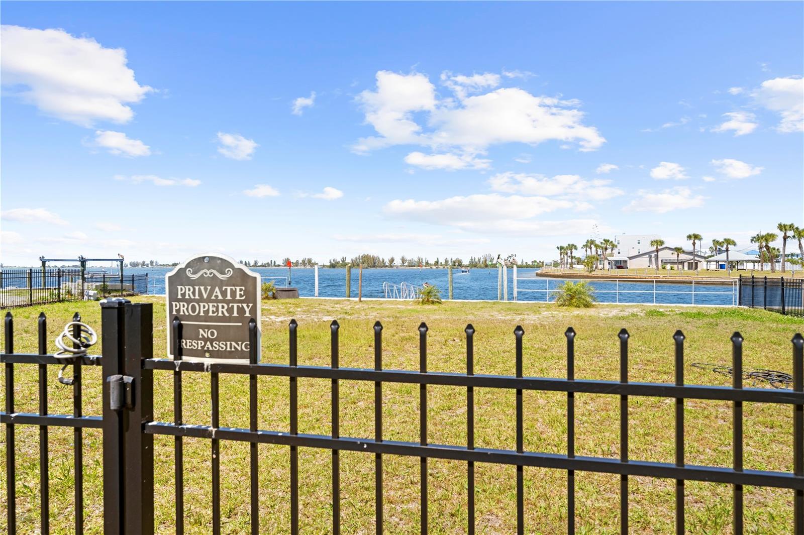 GULF COAST RET UNIT 6 - Land