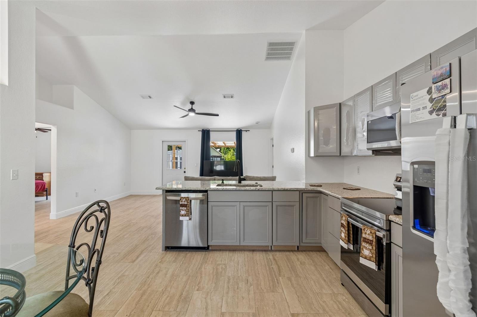 SPRING HILL - Residential