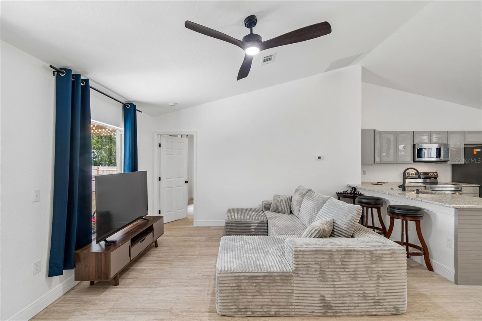 SPRING HILL - Residential