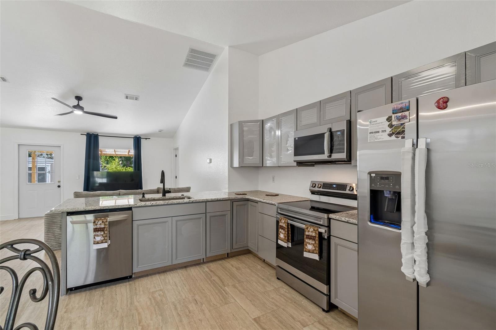 SPRING HILL - Residential