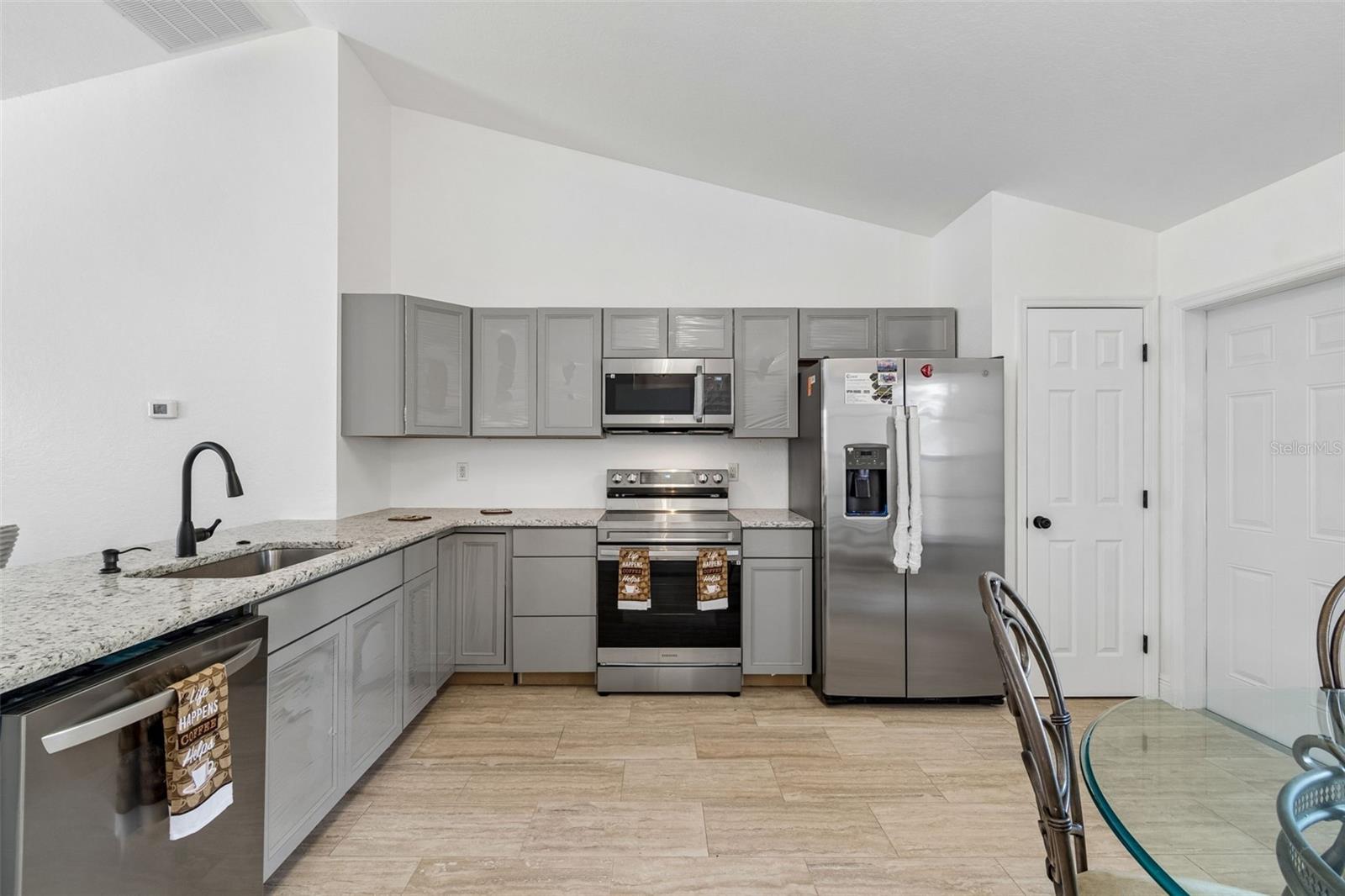 SPRING HILL - Residential