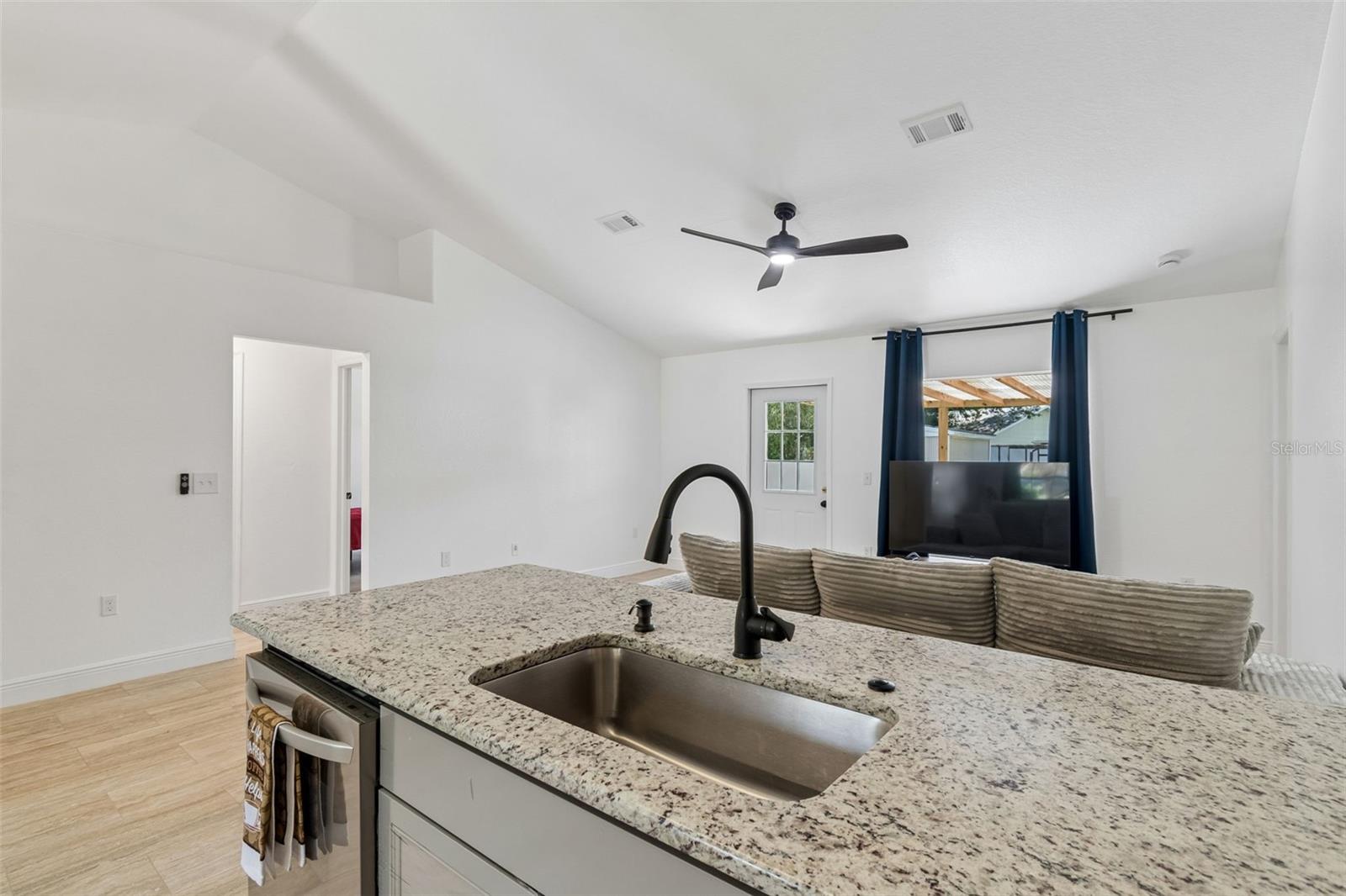 SPRING HILL - Residential