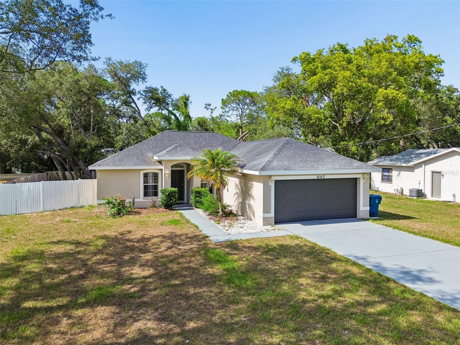 SPRING HILL - Residential