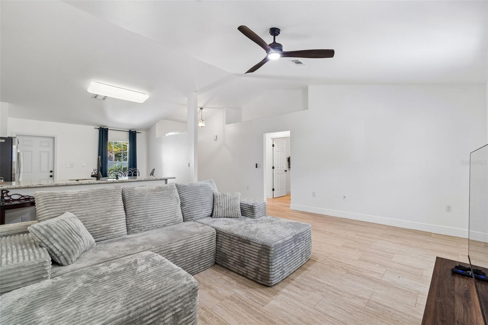 SPRING HILL - Residential
