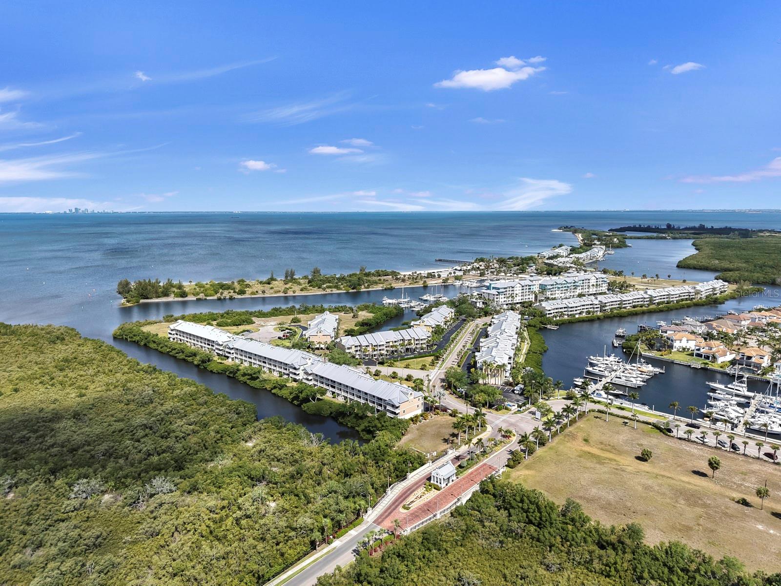 BAHIA BEACH TWNHMS PH 2 - Residential