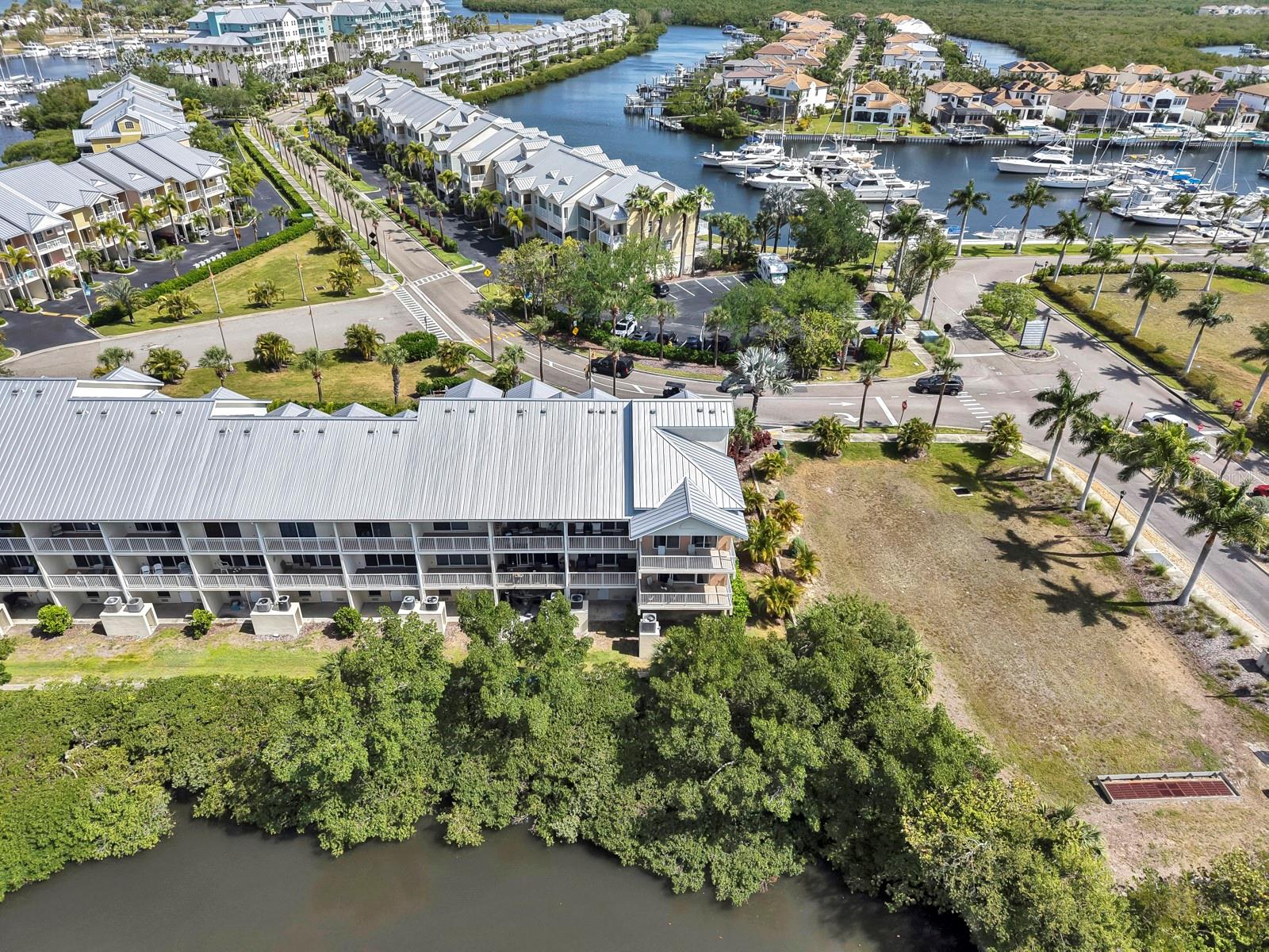 BAHIA BEACH TWNHMS PH 2 - Residential