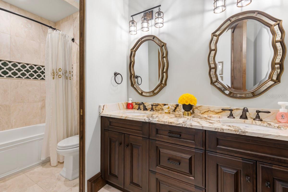 GOLDEN OAK PHASE 5 - Residential